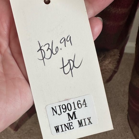 Reversible plaid jacket. NWT - Picture 6 of 11